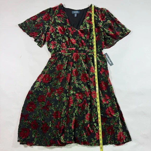 New ModCloth Flutterly Fabulous A Line Dress Happy Holly Days - Picture 6 of 7